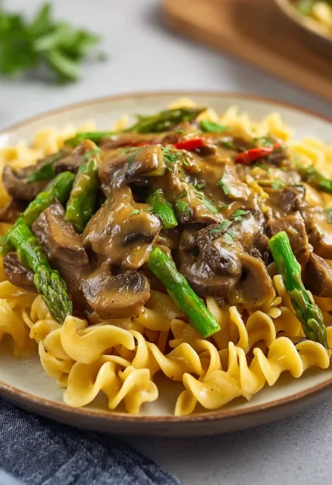 Creamy Vegetarian Mushroom Stroganoff